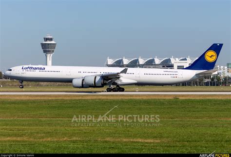 D Aihe Lufthansa Airbus A340 600 At Munich Photo Id 786314