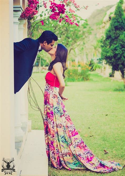 A pre-wedding shoot full of adorable details | WedMeGood