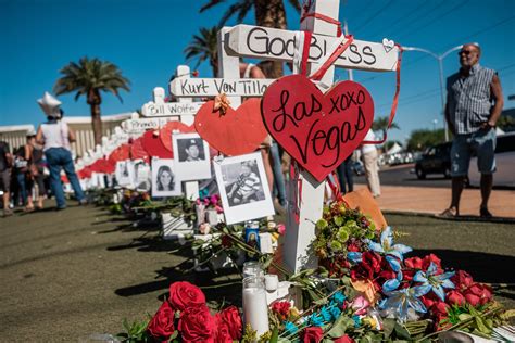 Son Of Las Vegas Shooting Victim Asks Court To Freeze Gunmans Assets Wsj