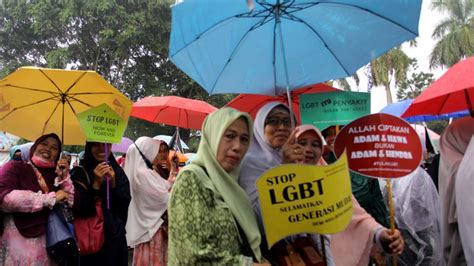‘moral panic targets indonesia s lgbt community sex and relationships hindustan times