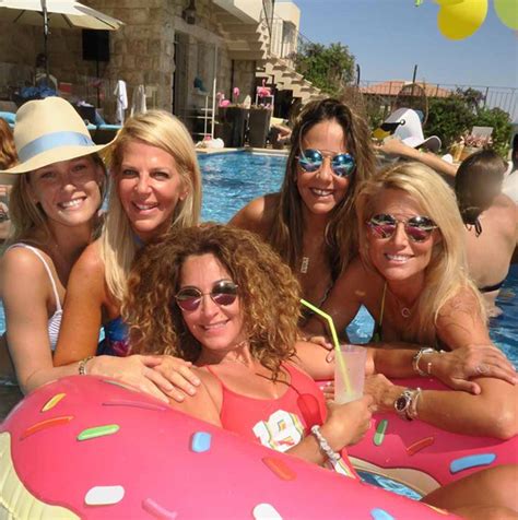 Bar refaeli ist wegen steuerhinterziehung verurteilt worden. Bar Refaeli, l'addio al nubilato non finisce mai. Tutte le ...