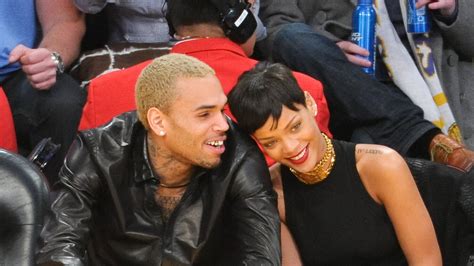 Rihanna And Chris Brown Reportedly Still In “frequent Contact” Despite Social Capital Xtra