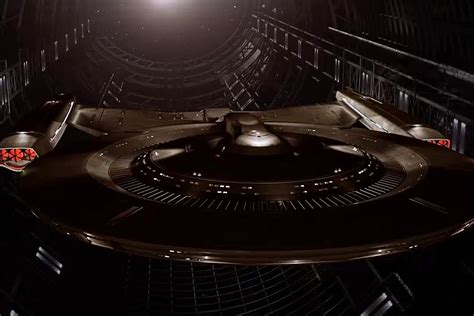 Сонеква мартин, даг джонс, шазад латиф и др. 'Star Trek: Discovery' Ship Design Changes Revealed