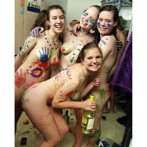 A Bunch Of Totally Nude Vt Cuties Getting Ready To