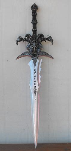 Authentic Frostmourne Sword Epic Weapons 47 Ebay Pretty Knives Cool