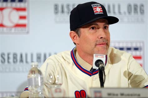 Mike Mussina Wont Have A Logo On His Hall Of Fame Plaque