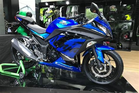 When introduced, the ninja 300r replaced the ninja 250r in some markets. 2019 Kawasaki Ninja 300 showcased: Why BMW G310R should ...