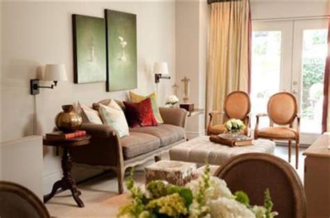 I agree that elephants breath is ver 'lilac', but it works when contrasted with strong white and all white. Transitional - Living Room - Farrow and Ball Elephant's Breath