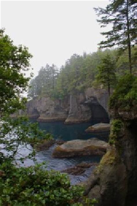 Don't miss out on great hotels and other accommodations near makah cultural and research center. Makah Indian Reservation (Forks, WA): Address, Attraction ...