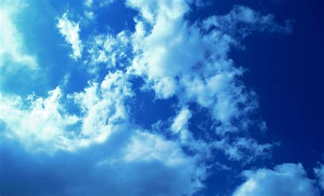 Free Download Hd Blue Sky Wallpapers Full Hd Pictures 2650x1600 For