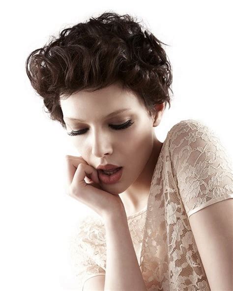 Then it is advisable to look your shape to your face, and also dress that you are wearings. Chic Short Wedding Hairstyles - Pretty Designs