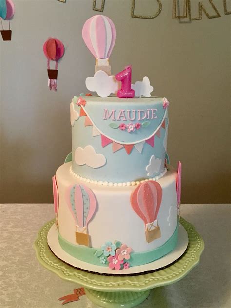 1st Birthday Hot Air Balloon Cake Bolos De Aniversário Criativos