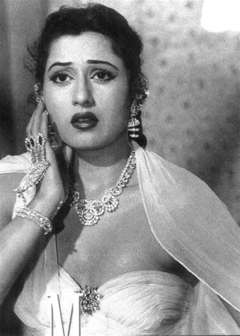 Madhubala Once Upon A Time Vintage Bollywood Most Beautiful Indian Actress Beautiful