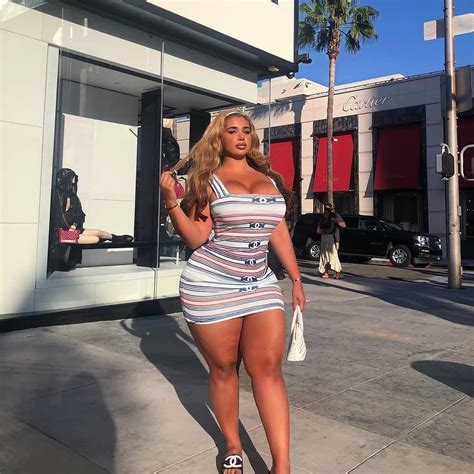Instagram Post By Kimia Ssx Oct 22 2019 At 6 59pm UTC Thick Thighs