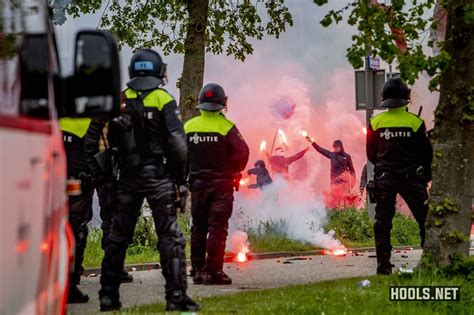Round » feyenoord vs go ahead eagles [22.08.2021, 720p, 50 fps, h.264, rus, hdtvrip, sat]. Feyenoord fans clash with police at club's training ground ...