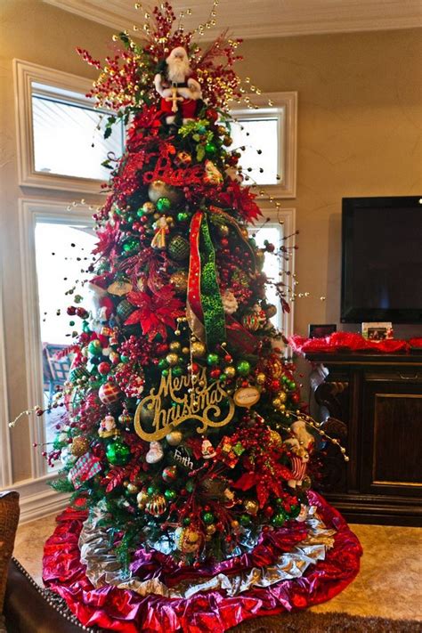 15+ Top Red and Gold Christmas Tree Decorations for Living Rooms Ideas