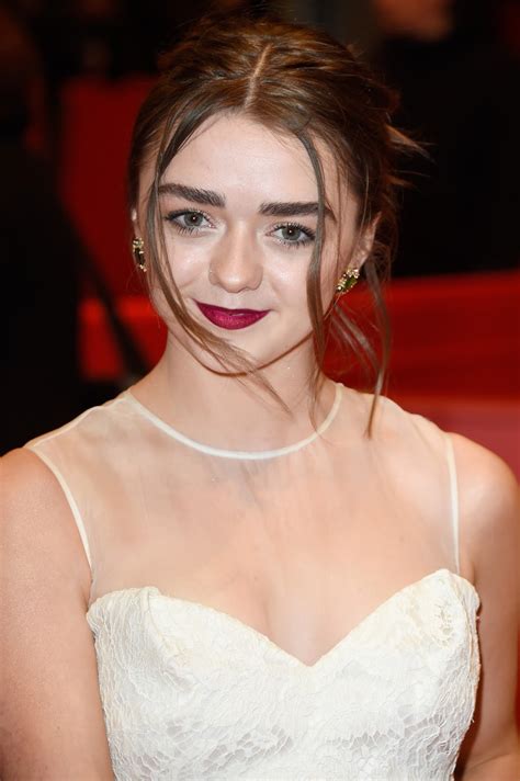 Red Carpet Dresses Maisie Williams As We Were Dreaming