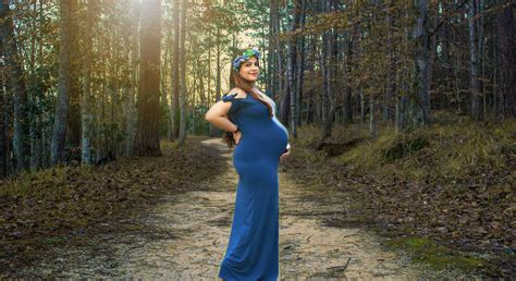 Best Maternity And Pregnancy Photographer In Delhi Gurgaon Noida