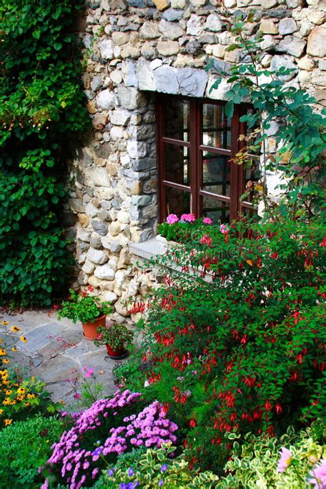 What are some of the property amenities at hotel garni altes haus? Landhaus Ein Sesta (Chianti) - Haus Mit Anlagen Und Blumen ...