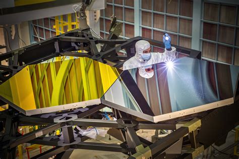 On Course To The Stars James Webb Space Telescope Shaping Up For 2018