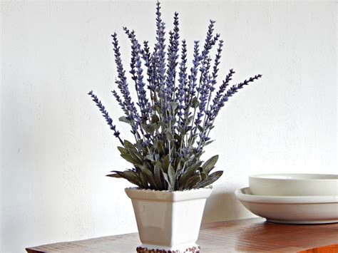 Buy jemong 8 bundles artificial lavender flowers outdoor uv resistant fake flowers no fade faux plastic plants garden porch window box decorating (classic purple): Lavender Flower Arrangement Artificial Flowers Lavender