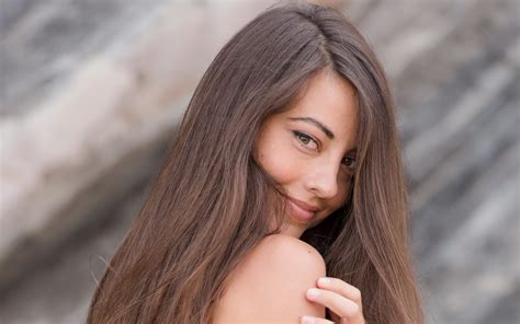 Women Lorena Garcia Smiling Brunette Face Looking Over Shoulder Model Spanish Spanish