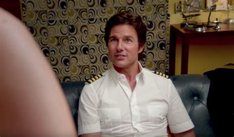 ‘american made trailer tom cruise is a 1980s drug smuggler indiewire