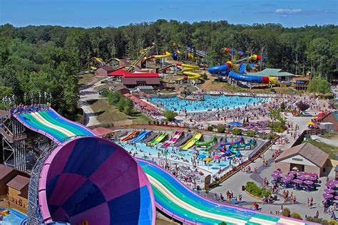 15 Best Things To Do In Indiana The Crazy Tourist Holiday World
