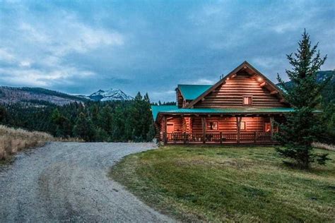 Exceptional Recreational Ranch In The Heart Of The Great Yellowstone