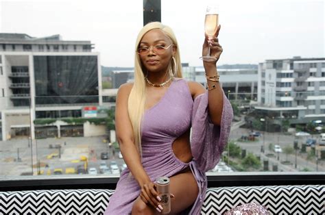 The address comes after a meeting of the national coronavirus command council, the president's coordinating council and cabinet. Mzansi celebs react to Cyril Ramaphosa's 'family meeting'