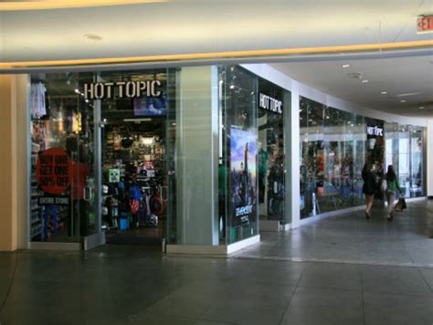 Hot Topic | Discover Los Angeles
