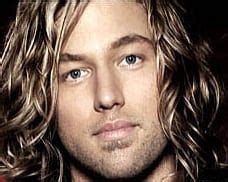 Remember When Casey James Lands Record Deal