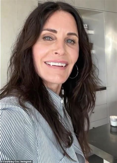 Courteney Cox Dons False Fangs To Prank Johnny Mcdaid And Coco 16 For