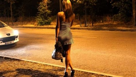 Cyber Prostitution Une Technique Discr Te De Vente De Sexe Diaf Tv