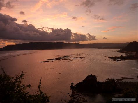 Lombok - sunset beach 6 - Jonathan Lee