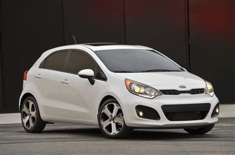 Browse interior and exterior photos for 2013 kia rio. Review: The 2013 KIA Rio mixes utility with driving fun to ...