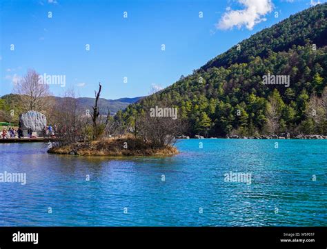 Yulong Snow Mountain In Yunnan Hi Res Stock Photography And Images Alamy