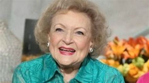 betty white legendary actress and tv s golden girl passes away at 99 news18