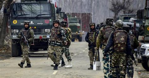 India Deploys 25000 More Troops In Kashmir