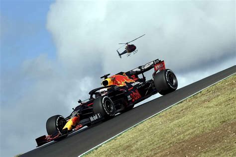 Am freitag und samstag gab es jeweils eine einstündige qualisession, die insgesamt schnellste zeit eines fahrers wurde für die erstellung der. Formel 1 Startaufstellung GP Portugal: F1 Insider Lukas ...