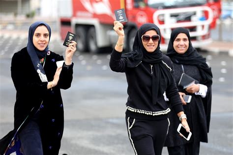 Kuwaiti Voters Elect New Parliament Al Arabiya English