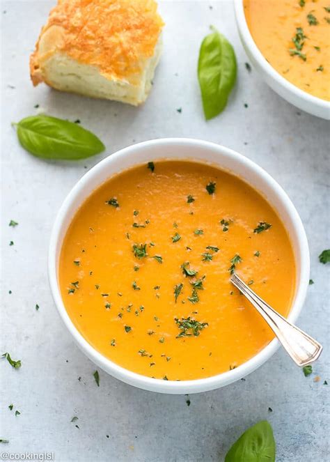 A restaurant near my house makes the best tomato basil soup, so i was looking for a recipe to imitate theirs. Easy Tomato Feta Soup Recipe - Low Calorie, Low Carb, Keto ...