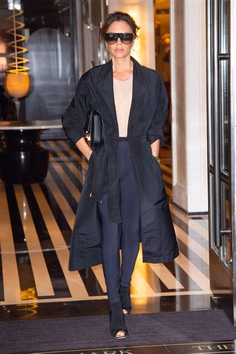 Victoria Beckham Has Made Yoga Pants A Posh Style Staple Posh Style Celebrity Style Dresses