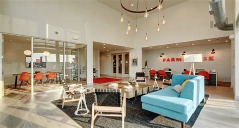 Farmhouse Apartments 95 Reviews Austin Tx Apartments For Rent