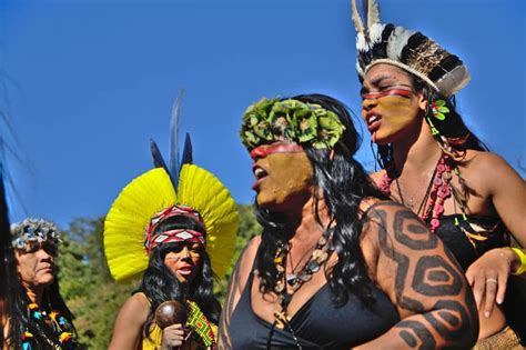 Lideranças Se Reúnem Em Brasília Para 1ª Marcha Das Mulheres Indígenas