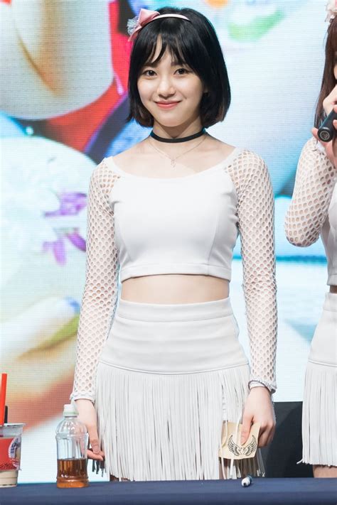 Most of the sentences make little sense/lack of structure/bad orthography/lack of punctuation/subject, we'll try to rephrase some bits to clarify her post. Fans Are Totally In Love With Short Hair Mina! | Daily K ...