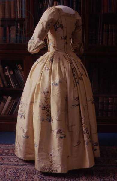 Dress C1745 50 Brocade 18th Century Fashion Dresses Victorian Dress