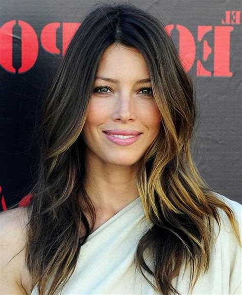 20 Best Long Hairstyles For Round Faces Hairstyles And