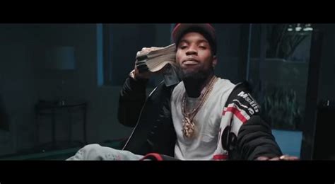 Tory Lanez Broke In A Minute Video