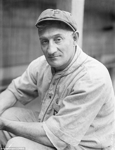 The card was designed and issued by the american tobacco company (atc) from 1909 to 1911 as part of its t206 series. Honus Wagner card: Memorabilia dealer Bill Mastro admits ...